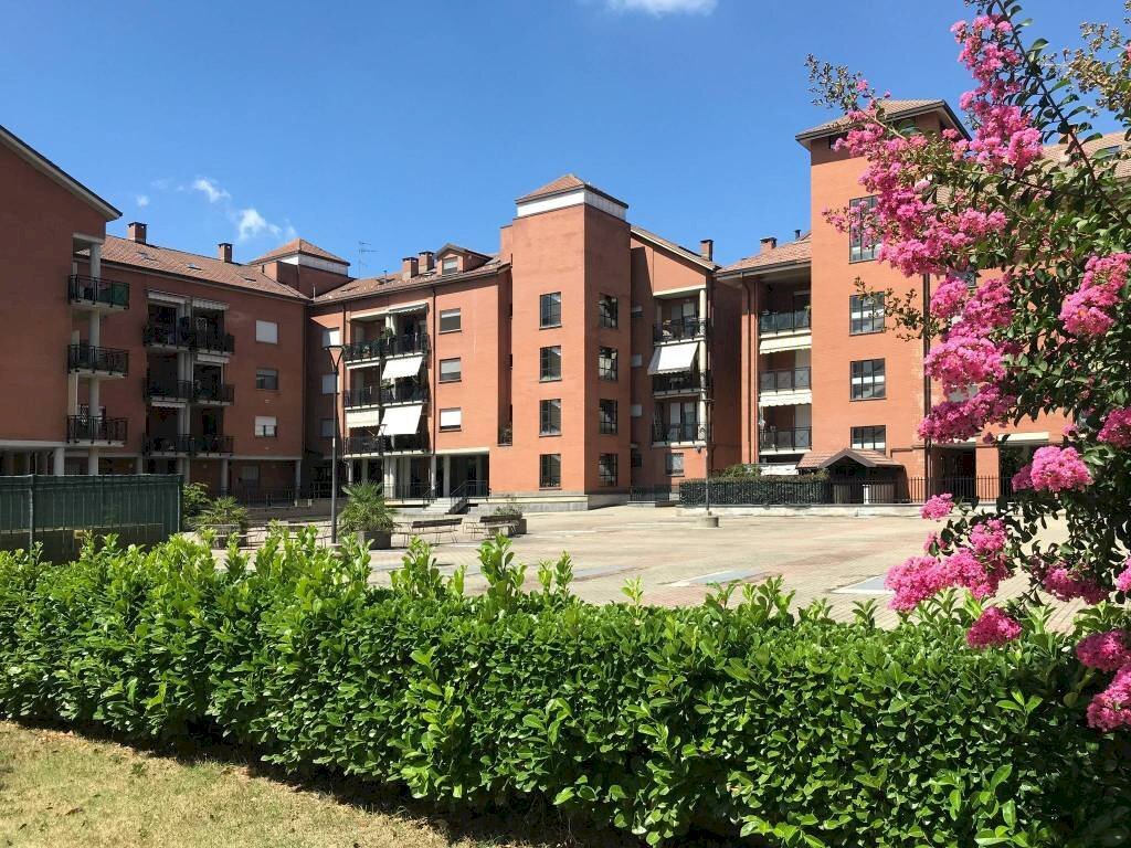 Facciata - Quadrilocale piazza Gianni Rodari, 5, Gassino Torinese - foto 2