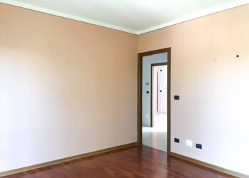 Camera da letto - Quadrilocale piazza Gianni Rodari, 5, Gassino Torinese - foto 29