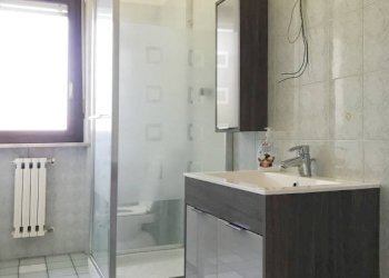 Bagno - Quadrilocale piazza Gianni Rodari, 5, Gassino Torinese - foto 32