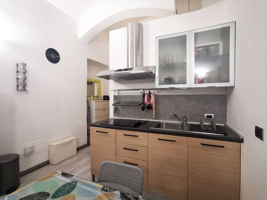 Cucina - Bilocale via San Donato, 85, Torino (zona San Donato) - foto 3