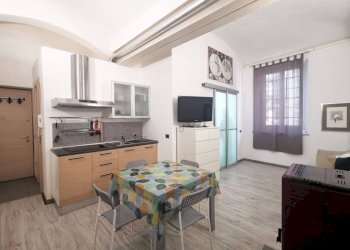 Salone - Bilocale via San Donato, 85, Torino (zona San Donato) - foto 1