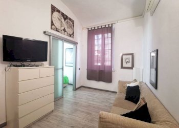 Soggiorno - Bilocale via San Donato, 85, Torino (zona San Donato) - foto 5