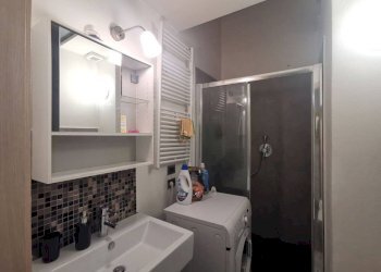 Bagno - Bilocale via San Donato, 85, Torino (zona San Donato) - foto 16