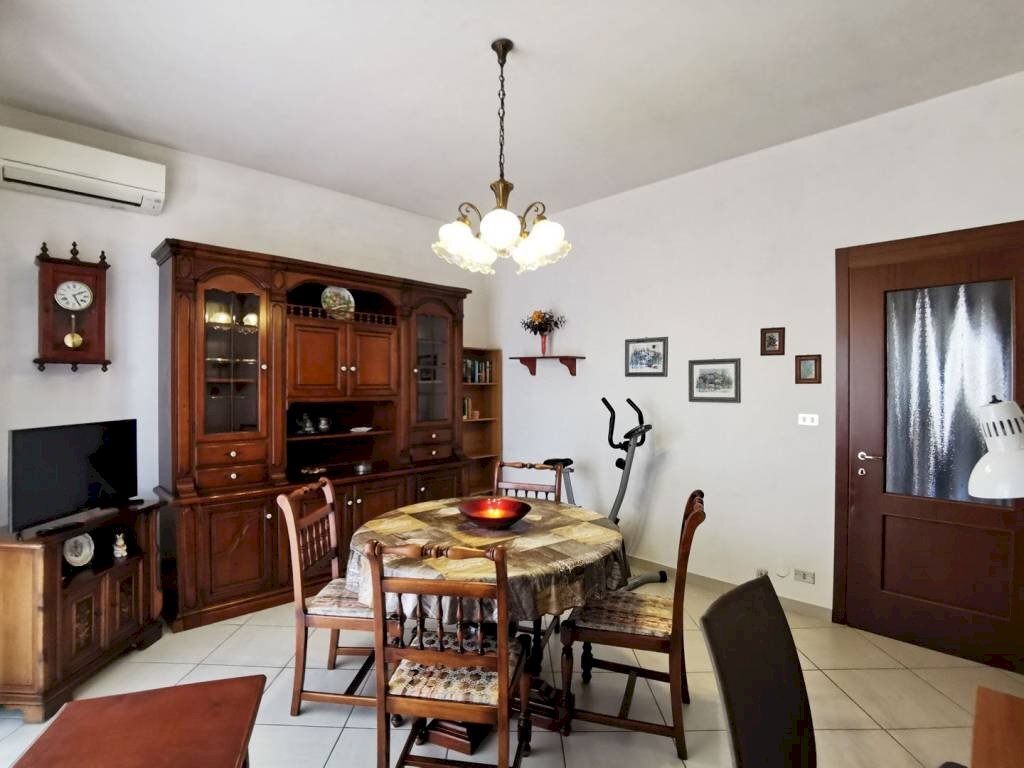 Sala da pranzo - Two-room apartment via Bengasi, 13, Grugliasco - photo 3