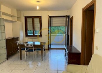 soggiorno - Four-room apartment Brodolini, Tolentino - photo 3