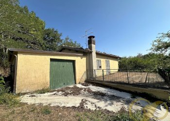facciata - Independent house COLLINA, Castelraimondo - photo 10