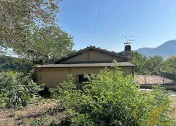 facciata - Independent house COLLINA, Castelraimondo - photo 11