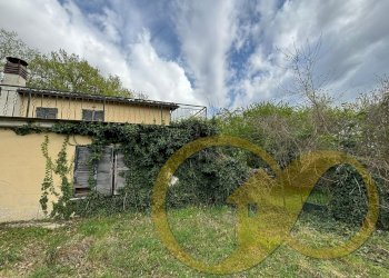 giardino - Independent house COLLINA, Castelraimondo - photo 32