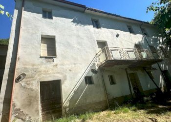 facciata - Casa indipendente Sasso marozzo, Serrapetrona - foto 5
