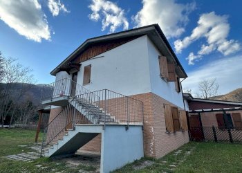 facciata - Casa semi indipendente Brilli, Sarnano - foto 1