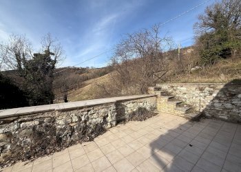 giardino - Casa indipendente Podalla, Fiastra - foto 5