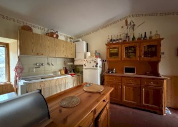 cucina - Casa indipendente Piè di Vescia
 
8, Fiastra - foto 3