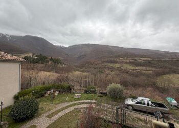 vista - Casa indipendente Piè di Vescia
 
8, Fiastra - foto 13