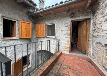 terrazzo - Casa indipendente Piè di Vescia
 
8, Fiastra - foto 14