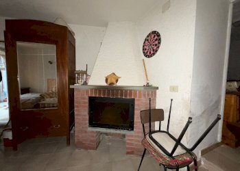 soggiorno - Casa indipendente Piè di Vescia
 
8, Fiastra - foto 17