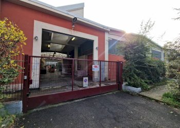 Facciata - Capannone via Vincenzo Monti, 56, Pero - foto 3