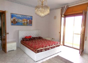 Camera da letto - Trilocale via Tevere, 1, Aprilia - foto 7