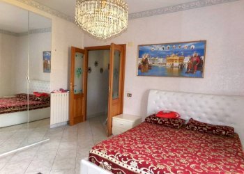 Camera da letto - Trilocale via Tevere, 1, Aprilia - foto 8