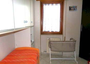 Camera da letto - Trilocale via Tevere, 1, Aprilia - foto 16