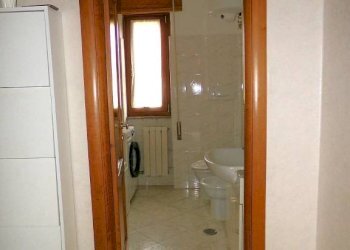 Bagno - Trilocale via Tevere, 1, Aprilia - foto 22