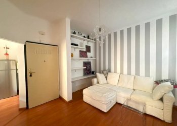 Salone - Quadrilocale vico del Dragone, 5, Genova (zona Centro Storico) - foto 7