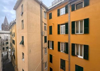 Vista - Quadrilocale vico del Dragone, 5, Genova (zona Centro Storico) - foto 17