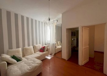 Salone - Quadrilocale vico del Dragone, 5, Genova (zona Centro Storico) - foto 11