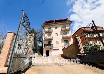 Cortile interno - Quadrilocale via Ferdinando Galiani, 91, Catanzaro - foto 40