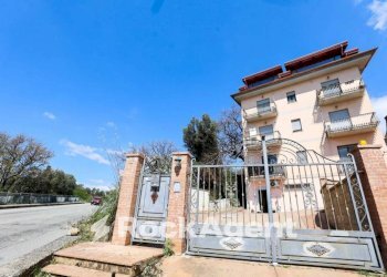 Zona - Quadrilocale via Ferdinando Galiani, 91, Catanzaro - foto 42