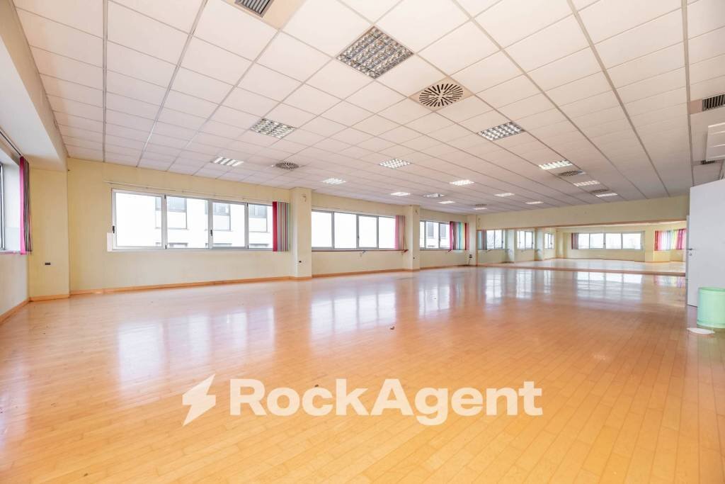 Interno non residenziale - Locale Commerciale viale Finlandia, 1, Ponte San Nicolò - foto 1