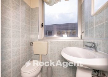 Bagno - Locale Commerciale viale Finlandia, 1, Ponte San Nicolò - foto 11