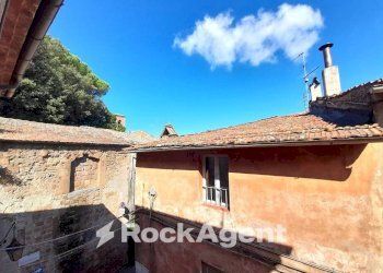 Vista - Four-room apartment via Santa Maria Maddalena 16 acquapendente, Acquapendente - photo 1