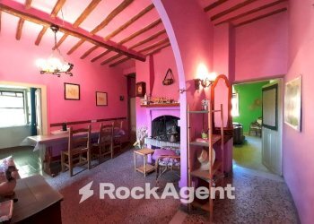 Salone - Four-room apartment via Santa Maria Maddalena 16 acquapendente, Acquapendente - photo 3