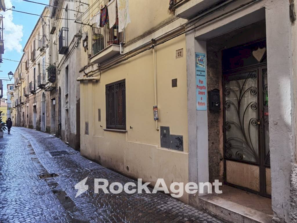 Zona - Monolocale via Giuseppe Poerio, Catanzaro - foto 2