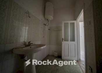 Bagno - Four-room apartment via Cagliari, 11, Sorso - photo 17