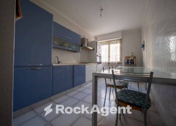 Cucina - Quadrilocale via Budapest, 10, Sassari - foto 1