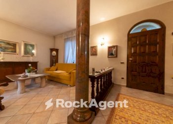 Salone - Villa via Vittorio Alfieri, 39, Cerro Maggiore - foto 5
