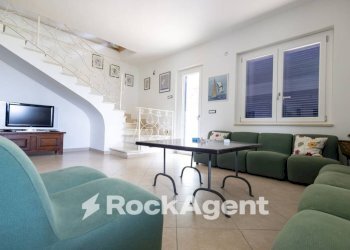 Salone - Villa contrada Botterio, Montauro - photo 7