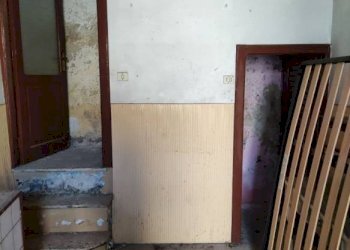 Cantina - Casa indipendente vico I San Venere, 30 - 32, Lauria - foto 6