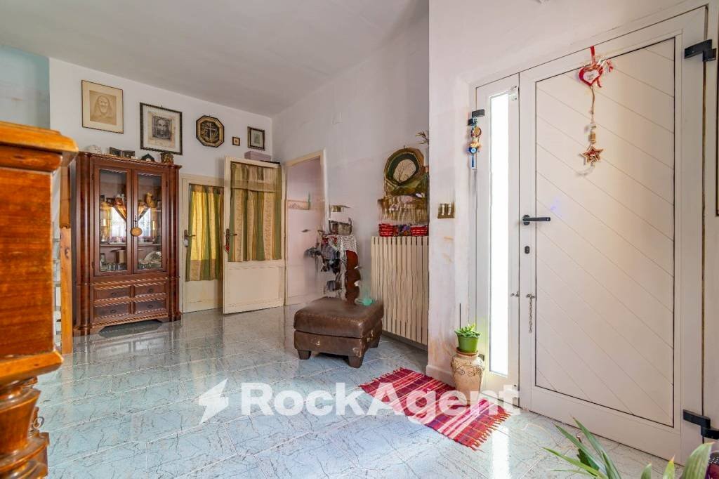 Ingresso - Casa indipendente vicolo Adriano, 6, Cassano delle Murge - foto 1