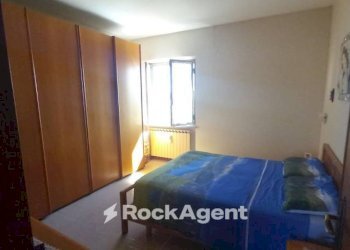 Camera da letto - Villa Frazione Sant'Apollinare, 118, Arcevia - foto 30