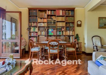 Salone - Apartment via Tito Livio, 9, Napoli (neighborhood Posillipo) - photo 6