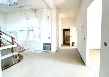 Interno non residenziale - Villa via Santa Margherita, Ferrara - foto 8