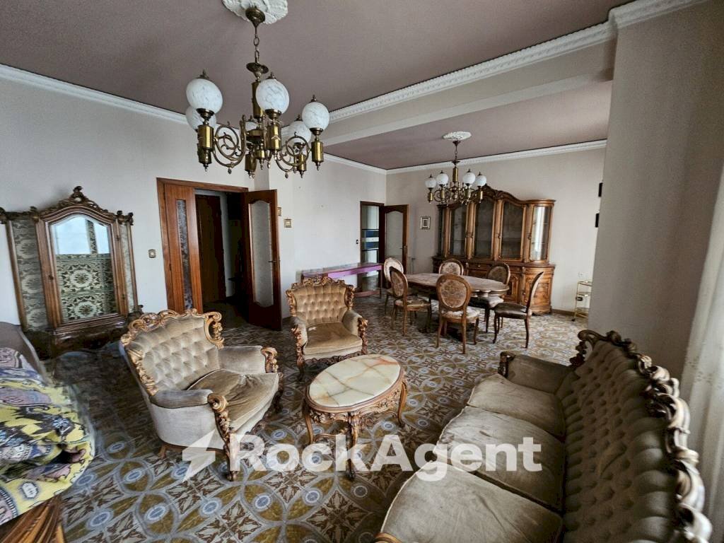 Salone - Appartamento piazza Annunziata, 4, Angri - foto 1