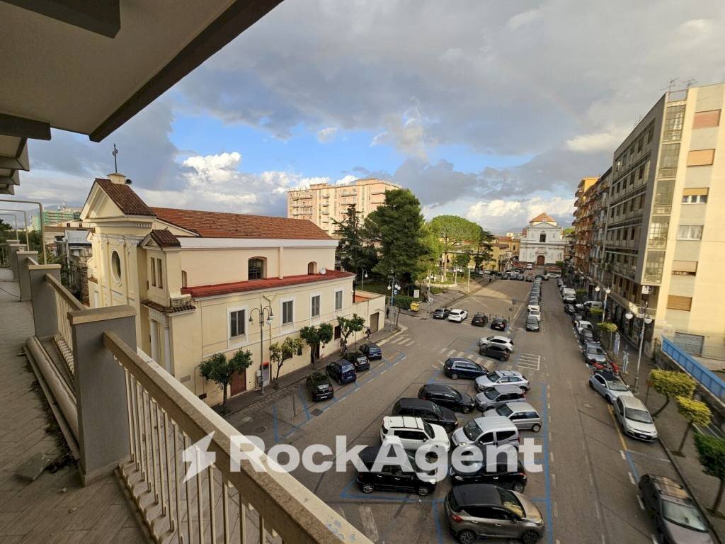 Vista - Appartamento piazza Annunziata, 4, Angri - foto 2