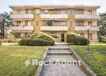 Facciata - Bilocale via Monte Baldo, 25, Vigevano - foto 2