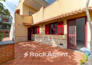 Facciata - Villa via Vampolieri, 34, Aci Catena - photo 11