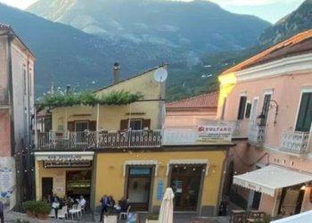 Facciata - Trilocale corso Giuseppe Garibaldi, 22, Maratea - foto 20