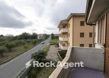 Balcone - Villa via Roberto Niederer, Soveria Simeri - foto 20