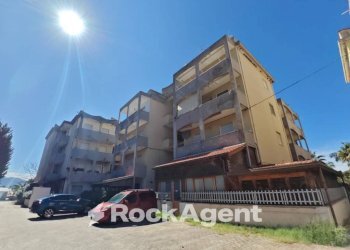 Facciata - Ufficio contrada Colamaio, Pizzo - foto 12